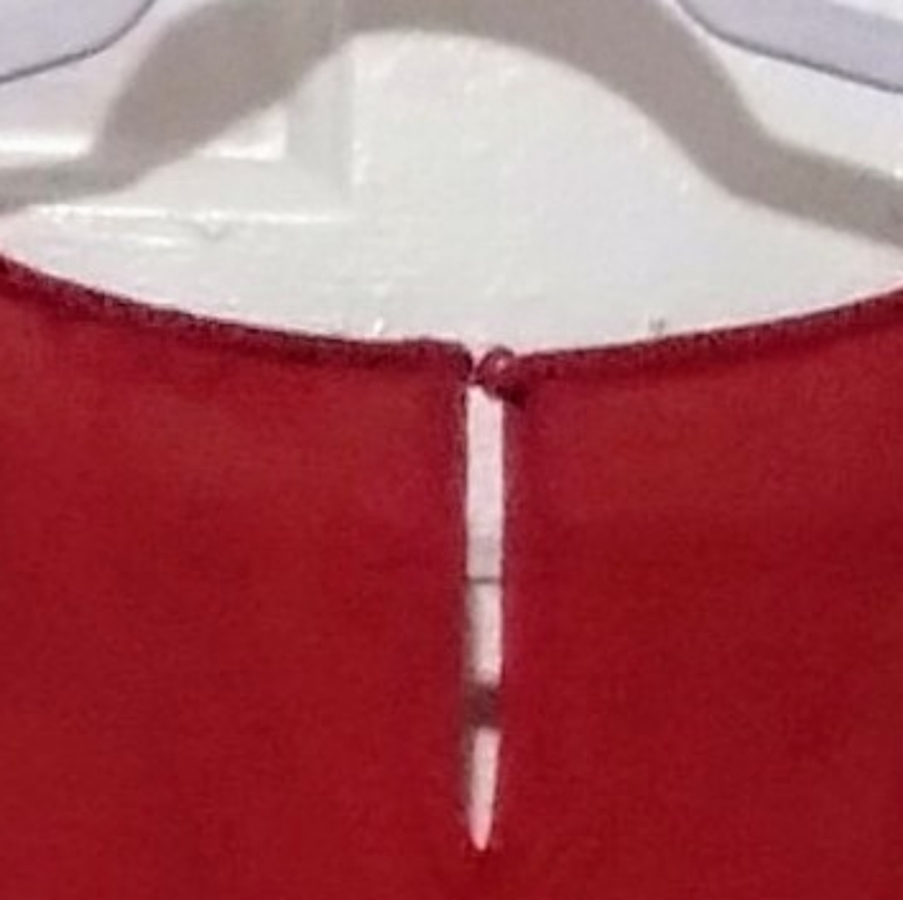 Red 🍒 Jumper - Size XXL for Comfort and Fashion all in One (New).